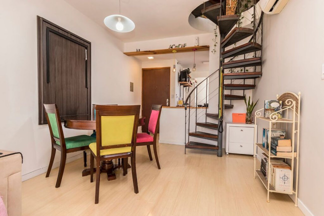 Imagem Cobertura com 2 Quartos à Venda, 129 m² em Petrópolis - Porto Alegre