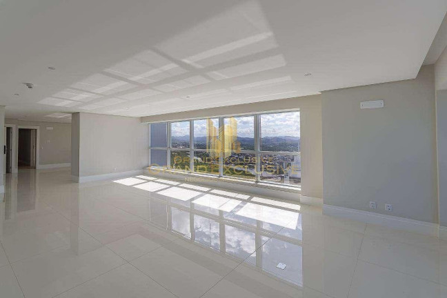 Imagem Apartamento com 3 Quartos à Venda, 291 m² em Centro - Balneário Camboriú Imagem Apartamento com 3 Quartos à Venda, 291 m² em Centro - Balneário Camboriú