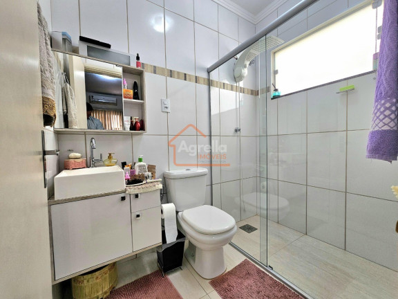 Imagem Casa com 3 Quartos à Venda, 250 m² em Vila São José - Mogi Mirim Imagem Casa com 3 Quartos à Venda, 250 m² em Vila São José - Mogi Mirim