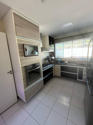 Imagem Casa com 4 Quartos à Venda, 200 m² em Taquara - Rio De Janeiro Imagem Casa com 4 Quartos à Venda, 200 m² em Taquara - Rio De Janeiro