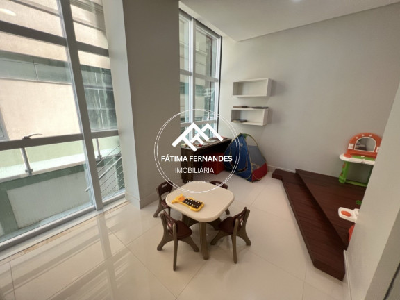 Imagem Apartamento com 4 Quartos à Venda, 240 m² em Meia Praia - Itapema
