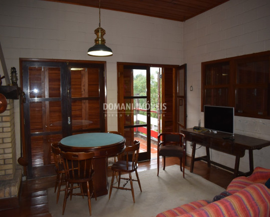 Imagem Casa com 4 Quartos à Venda, 185 m² em Região Do Vale Encantado - Campos Do Jordão