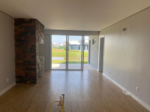 Imagem Casa com 3 Quartos à Venda, 237 m² em Torres - Torres Imagem Casa com 3 Quartos à Venda, 237 m² em Torres - Torres