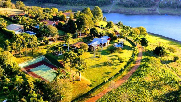 Imagem Chácara com 5 Quartos à Venda, 400 m² em Parque Náutico - Piracaia Imagem Chácara com 5 Quartos à Venda, 400 m² em Parque Náutico - Piracaia