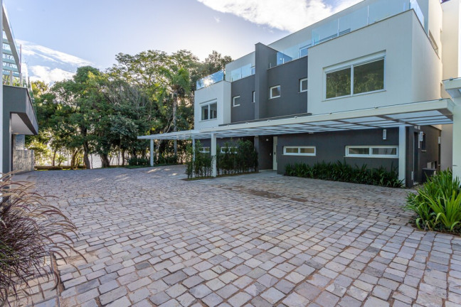 Imagem Casa com 3 Quartos à Venda,  em Pedra Redonda - Porto Alegre