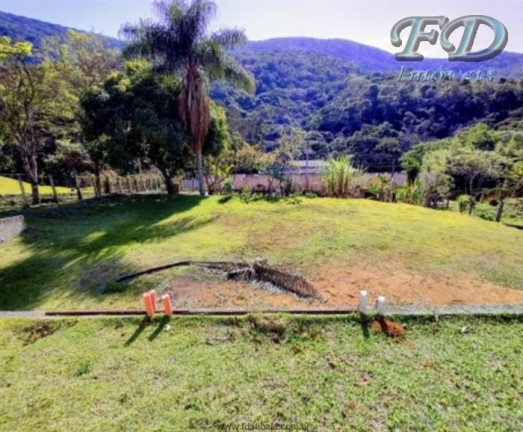 Imagem Chácara com 3 Quartos à Venda, 2.800 m² em Pedra Vermelha (terra Preta) - Mairiporã Imagem Chácara com 3 Quartos à Venda, 2.800 m² em Pedra Vermelha (terra Preta) - Mairiporã