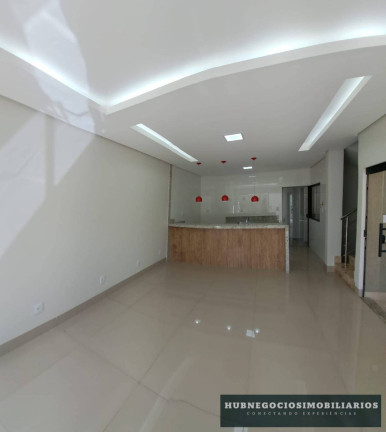 Imagem Casa com 3 Quartos à Venda, 250 m² em Ibituruna - Montes Claros