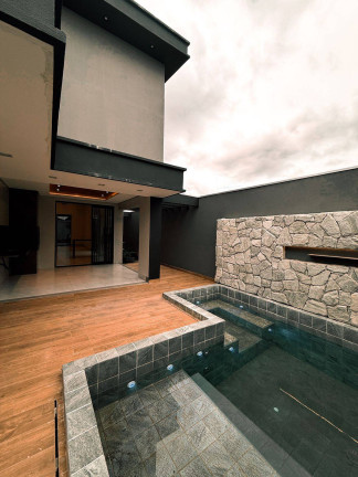 Imagem Casa com 3 Quartos à Venda, 300 m² em Tangará Da Serra Imagem Casa com 3 Quartos à Venda, 300 m² em Tangará Da Serra
