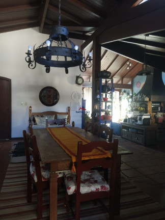 Imagem Imóvel com 13 Quartos à Venda, 312 m² em Canasvieiras - Florianópolis Imagem Imóvel com 13 Quartos à Venda, 312 m² em Canasvieiras - Florianópolis