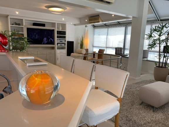 Imagem Cobertura com 3 Quartos à Venda, 204 m² em Centro - Florianópolis Imagem Cobertura com 3 Quartos à Venda, 204 m² em Centro - Florianópolis