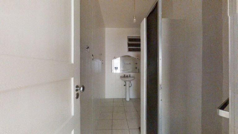 Imagem Imóvel com 3 Quartos à Venda, em Copacabana - Rio De Janeiro Imagem Imóvel com 3 Quartos à Venda, em Copacabana - Rio De Janeiro