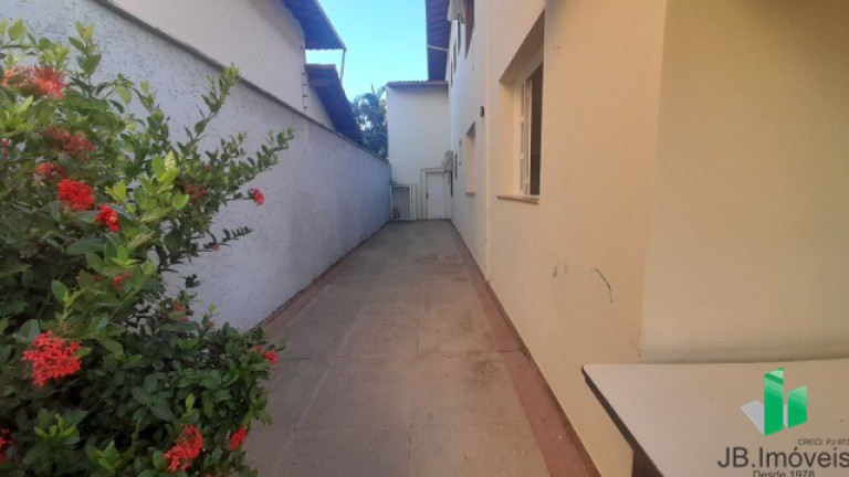 Imagem Casa com 5 Quartos à Venda, 320 m² em Ibituruna - Montes Claros Imagem Casa com 5 Quartos à Venda, 320 m² em Ibituruna - Montes Claros
