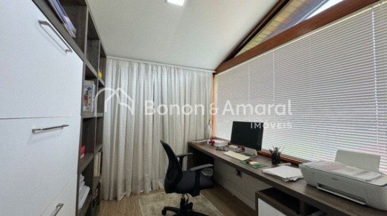 Imagem Casa de Condomínio com 3 Quartos à Venda, 300 m² em Parque Rural Fazenda Santa Cândida - Campinas Imagem Casa de Condomínio com 3 Quartos à Venda, 300 m² em Parque Rural Fazenda Santa Cândida - Campinas