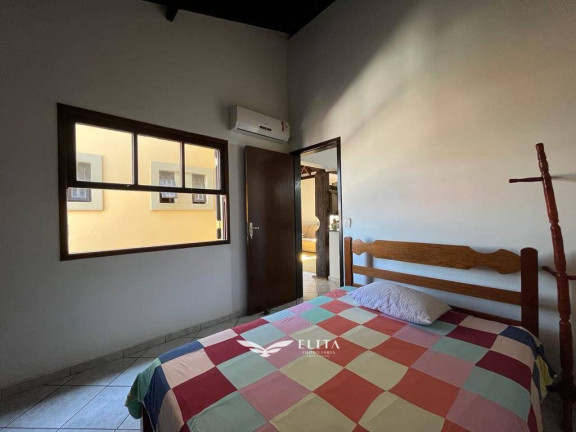 Imagem Sobrado com 5 Quartos à Venda, 170 m² em Itajuba - Barra Velha