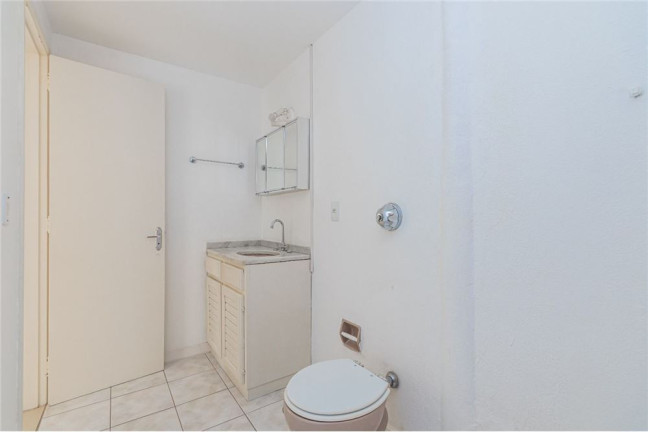 Imagem Apartamento com 2 Quartos à Venda, 78 m² em Centro Histórico - Porto Alegre