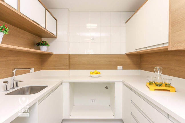 Imagem Apartamento com 3 Quartos à Venda, 176 m² em Cabral - Curitiba