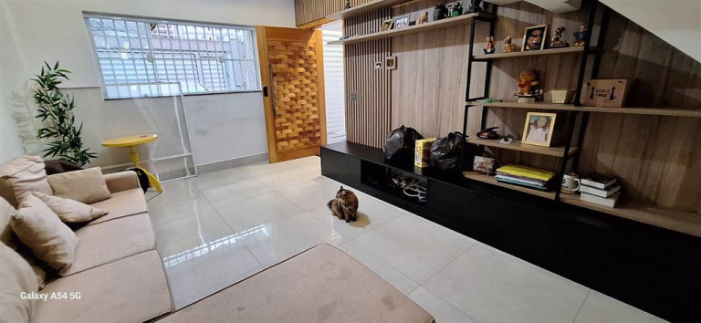 Sobrado com 3 Quartos à Venda, 125 m² em Guilhermina - Praia Grande