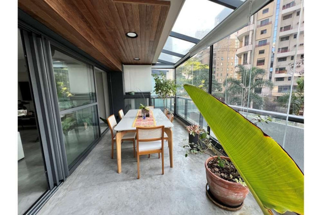 Imagem Apartamento com 2 Quartos à Venda, 112 m² em Itaim Bibi - São Paulo