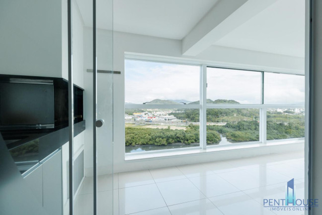 Imagem Apartamento com 3 Quartos à Venda, 121 m² em Centro - Balneário Camboriú Imagem Apartamento com 3 Quartos à Venda, 121 m² em Centro - Balneário Camboriú