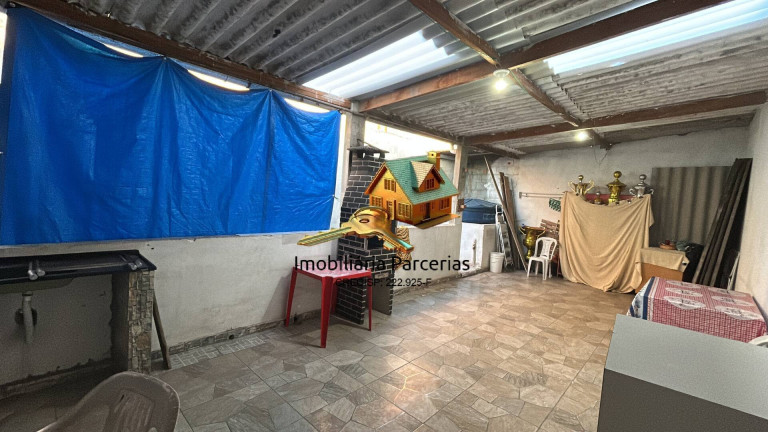 Imagem Casa com 3 Quartos à Venda, 199 m² em Jardim Diva (fazendinha) - Santana De Parnaíba Imagem Casa com 3 Quartos à Venda, 199 m² em Jardim Diva (fazendinha) - Santana De Parnaíba