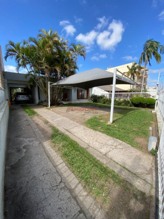 Imagem Casa com 4 Quartos à Venda, 275 m² em Nossa Senhora De Fátima - Santa Maria Imagem Casa com 4 Quartos à Venda, 275 m² em Nossa Senhora De Fátima - Santa Maria