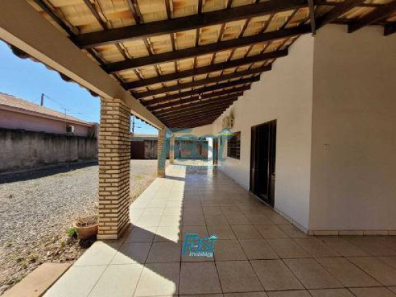 Casa com 3 Quartos à Venda, 800 m² em Primeiro De Março - Cuiabá