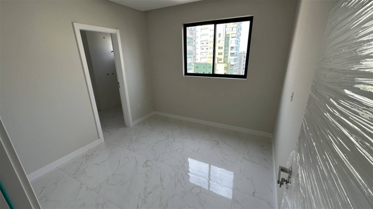 Imagem Apartamento com 3 Quartos à Venda, 100 m² em Meia Praia - Itapema