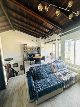 Imagem Casa com 3 Quartos à Venda, 220 m² em Canto Da Praia - Itapema Imagem Casa com 3 Quartos à Venda, 220 m² em Canto Da Praia - Itapema