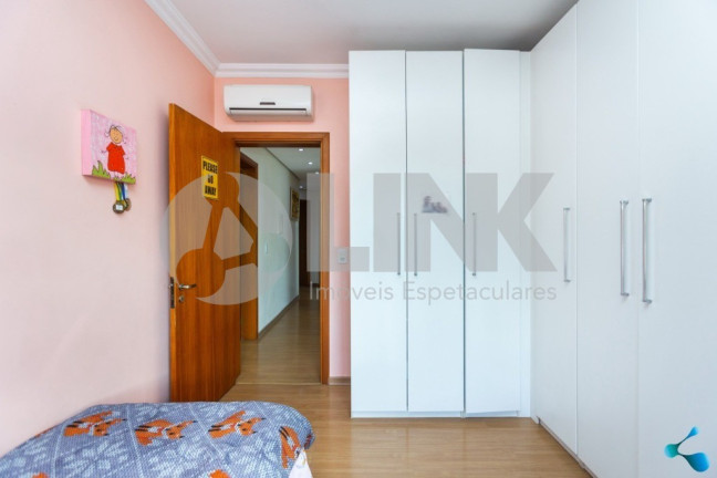 Imagem Imóvel com 4 Quartos à Venda, 251 m² em Sarandi - Porto Alegre