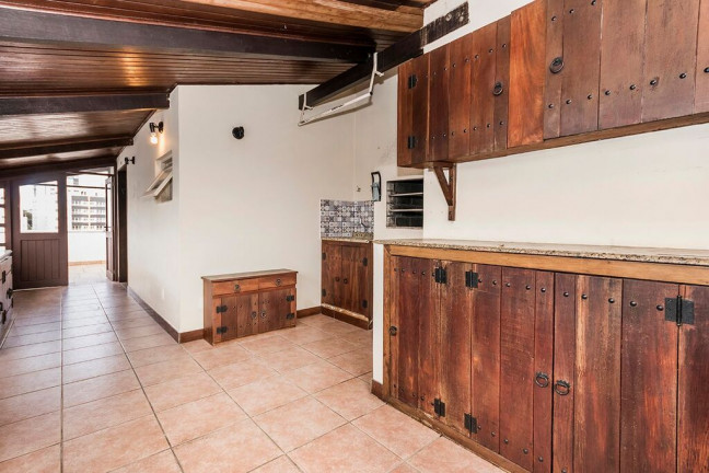 Imagem Cobertura com 2 Quartos à Venda, 131 m² em Passo Da Areia - Porto Alegre