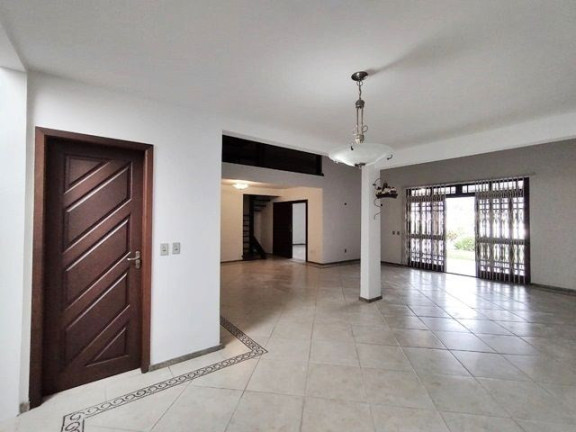 Imagem Casa com 3 Quartos à Venda, 280 m² em Tijuca - Teresópolis