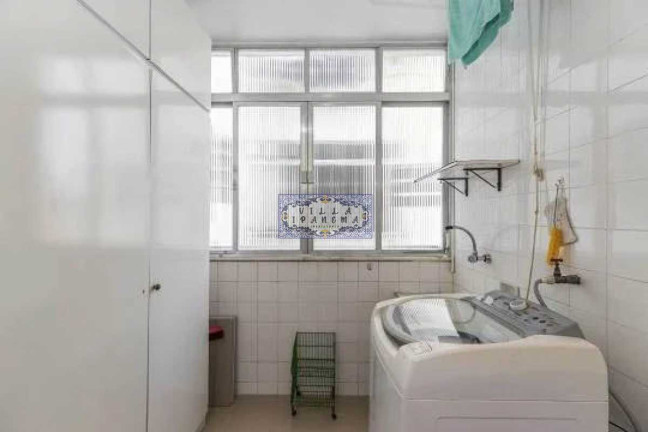 Imagem Apartamento com 3 Quartos à Venda, 130 m² em Jardim Botânico - Rio De Janeiro Imagem Apartamento com 3 Quartos à Venda, 130 m² em Jardim Botânico - Rio De Janeiro