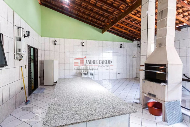 Imagem Sobrado com 5 Quartos à Venda, 249 m² em Vila Yolanda - Osasco Imagem Sobrado com 5 Quartos à Venda, 249 m² em Vila Yolanda - Osasco