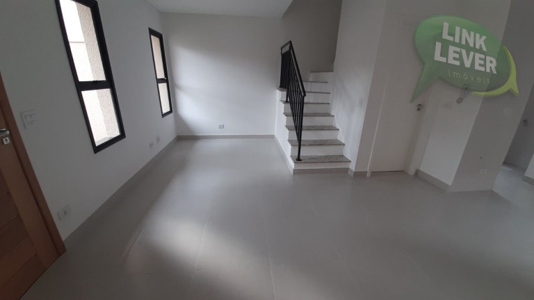 Imagem Sobrado com 3 Quartos à Venda, 100 m² em Santa Cândida - Curitiba
