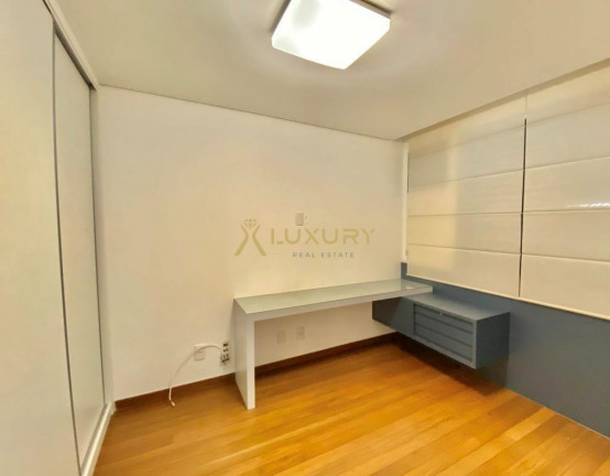 Imagem Imóvel com 4 Quartos à Venda, 180 m² em Funcionários - Belo Horizonte
