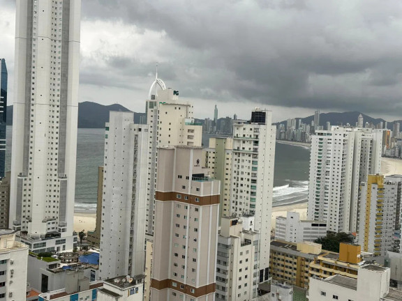 Imagem Apartamento com 3 Quartos à Venda, 133 m² em Pioneiros - Balneário Camboriú