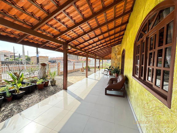 Imagem Casa com 3 Quartos à Venda, 250 m² em Centro - Balneário Barra Do Sul Imagem Casa com 3 Quartos à Venda, 250 m² em Centro - Balneário Barra Do Sul