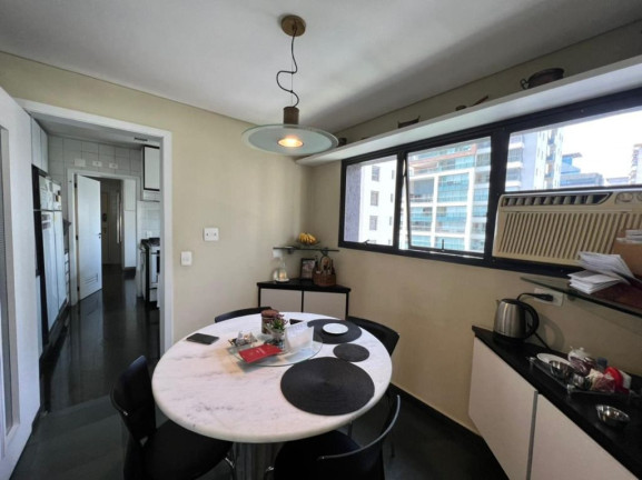 Imagem Apartamento com 3 Quartos à Venda, 216 m² em Itaim Bibi - São Paulo