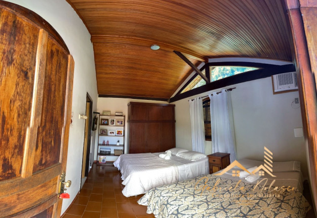 Imagem Imóvel com 7 Quartos à Venda, 288.000 m² em Itaipava - Petrópolis Imagem Imóvel com 7 Quartos à Venda, 288.000 m² em Itaipava - Petrópolis