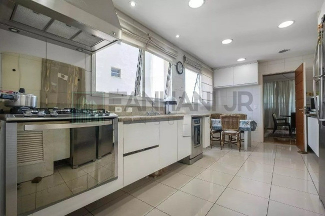 Imagem Imóvel com 4 Quartos à Venda, 310 m² em Jardim Europa - São Paulo