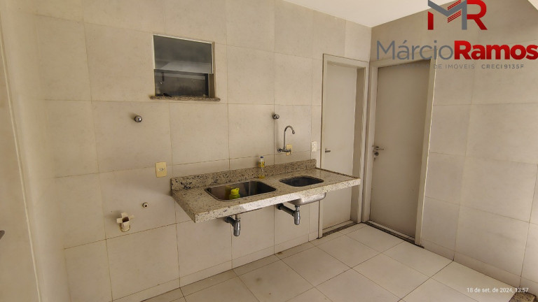 Imagem Casa com 4 Quartos à Venda, 264 m² em Pires Façanha - Eusébio