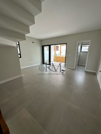 Sobrado com 3 Quartos à Venda, 183 m² em Bairro Deltaville - Biguaçu