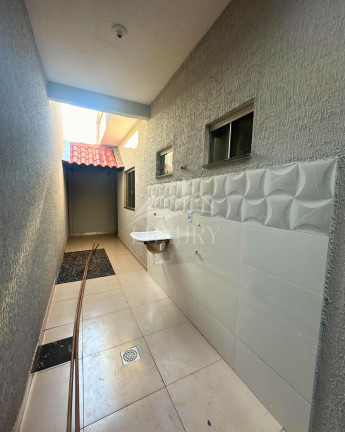 Casa com 2 Quartos à Venda, 70 m² em Setor Zélia Nunes - Senador Canedo