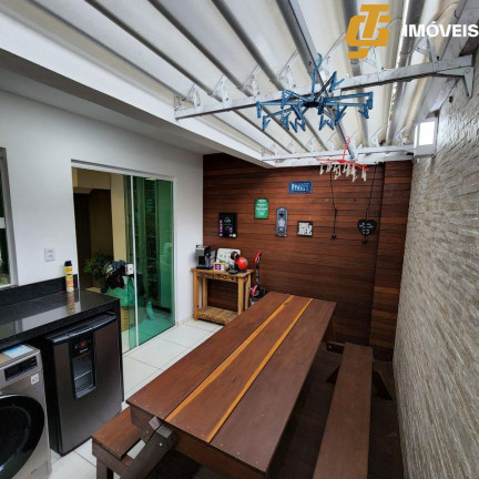 Imagem Sobrado com 2 Quartos à Venda, 82 m² em Centro - Camboriú
