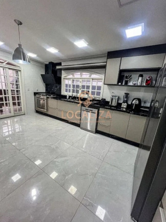 Imagem Casa com 4 Quartos à Venda, 254 m² em Jardim Das Indústrias - São José Dos Campos