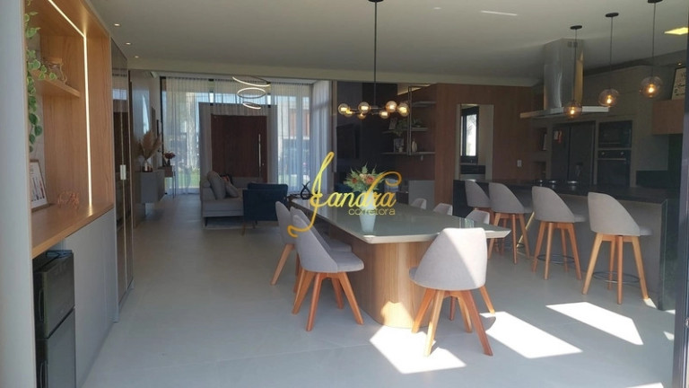 Imagem Casa de Condomínio com 4 Quartos à Venda, 252 m² em Remanso - Xangri-la