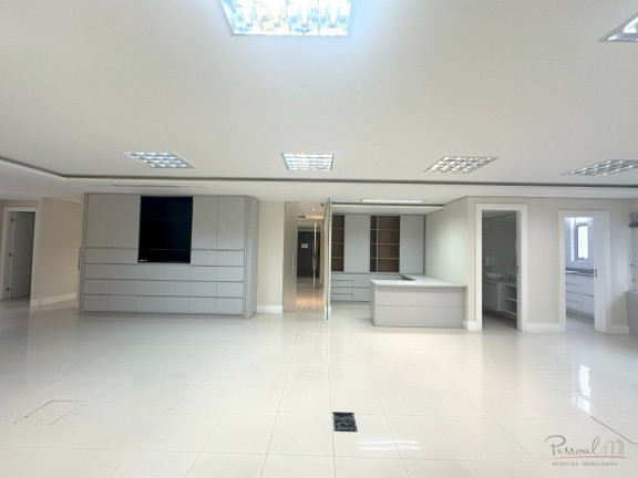 Imagem Sala Comercial à Venda, 200 m² em Centro - Florianópolis Imagem Sala Comercial à Venda, 200 m² em Centro - Florianópolis