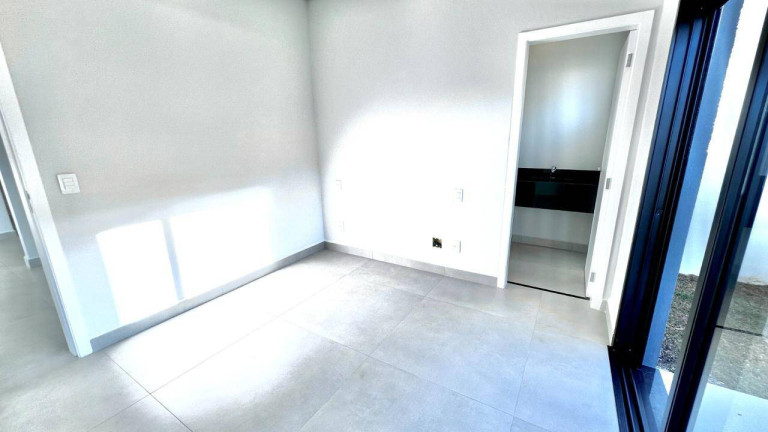 Imagem Casa de Condomínio com 3 Quartos à Venda, 540 m² em Medeiros - Jundiaí