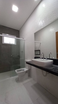 Imagem Casa com 3 Quartos à Venda, 300 m² em Piracangaguá - Taubaté Imagem Casa com 3 Quartos à Venda, 300 m² em Piracangaguá - Taubaté