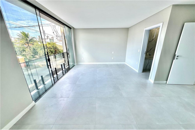 Imagem Casa com 3 Quartos à Venda, 264 m² em Nações - Balneário Camboriú